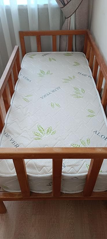 Детская односпальная кровать, Б/у, Для девочки, Для мальчика, С матрасом, Дерево, Самовывоз