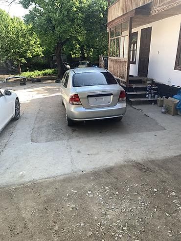 Транспорт: Daewoo Kalos: 2003 г., 1.1 л, Кол менен иштөөчү, Бензин, Седан — 6