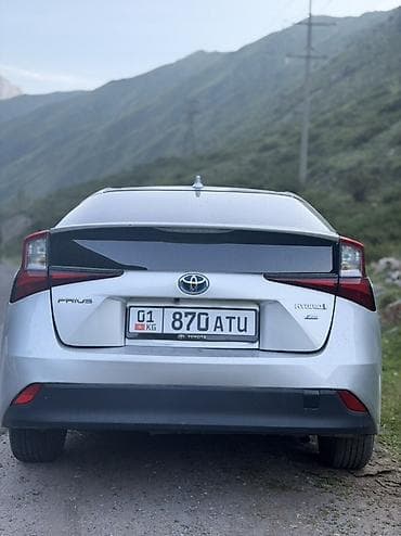 e2 byd: Toyota Prius: 2021 г., 1.8 л, Автомат, Гибрид, Лифтбек — 3