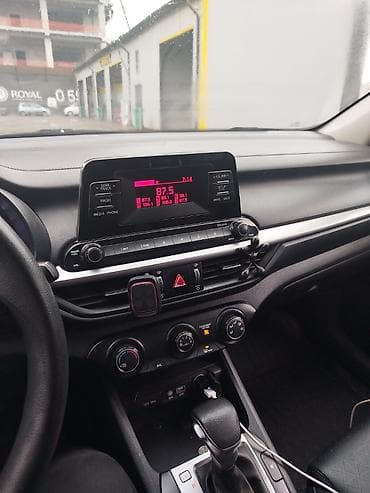 mazda cronos: Kia K3: 2018 г., Вариатор, Бензин, Седан — 2