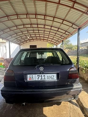 жак бу: Volkswagen Golf: 1995 г., 1.8 л, Кол менен иштөөчү, Бензин, Хетчбек — 2