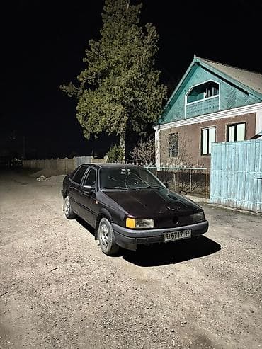 lexus nx 200: Volkswagen Passat: 1992 г., Механика, Седан — 4