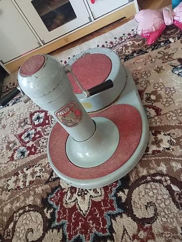 Детская карусель-вертушка напольная (ретро, механическая) -