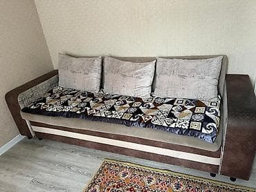 трехместный диван: Прямой диван, Б/у — 3