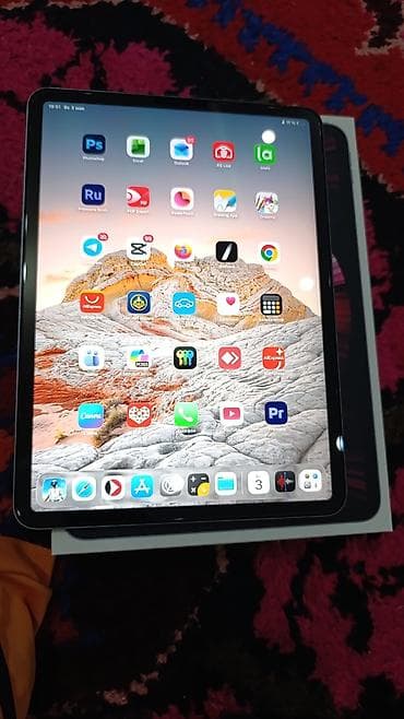 Планшеты: Планшет, Apple, память 128 ГБ, 10" - 11", Wi-Fi, цвет - Серый — 1