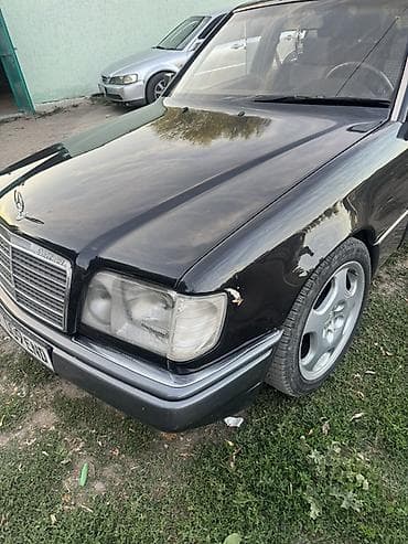 Mercedes-Benz E-Class: 1994 г., 2.2 л, Автомат, Бензин, Седан