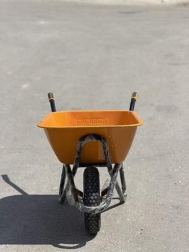 Садовые инструменты и инвентарь: Садово-строительная тачка и тележка, Стальная, Одноколесная, Новый — 1