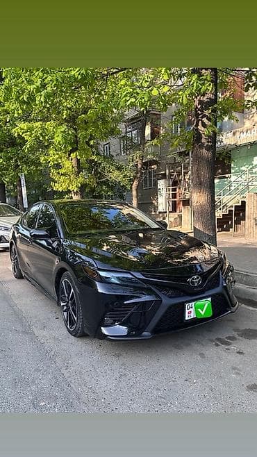 chevrolet comaro: Toyota Camry: 2020 г., 2.5 л, Автомат, Бензин, Седан — 2