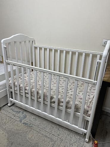 сумка в роддом в бишкеке: Манеж-кровать, Б/у, С комодом, Дерево — 2