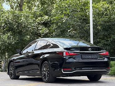 corolla 2016: Lexus ES: 2019 г., 2.5 л, Автомат, Гибрид, Седан — 3