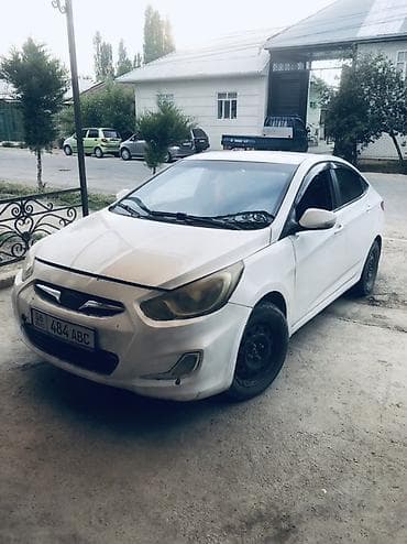 2 gz: Hyundai Solaris: 2013 г., 1.6 л, Механика, Бензин, Седан — 4