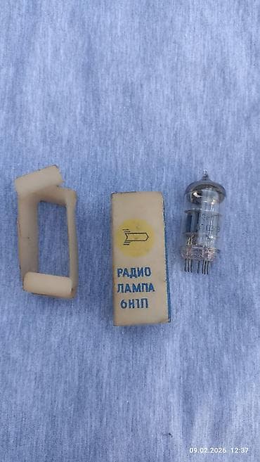 party box: Продаю радиодетали лампы цена за все 300 сом. 2 шт новые остальные б/у — 4