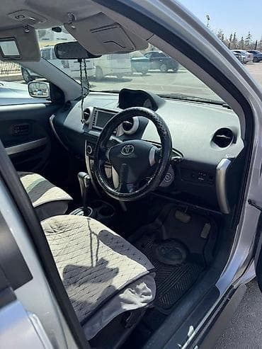 reno t: Toyota Ist: 2004 г., 1.5 л, Автомат, Бензин, Хэтчбэк — 7