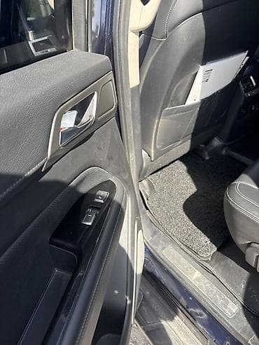 домик машина: Ssangyong Rexton: 2017 г., Автомат, Дизель, Внедорожник — 8