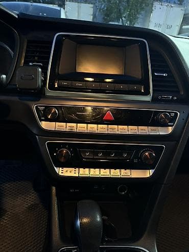 хендай санта фе 2018: Hyundai Sonata: 2018 г., 2 л, Автомат, Газ, Седан — 8