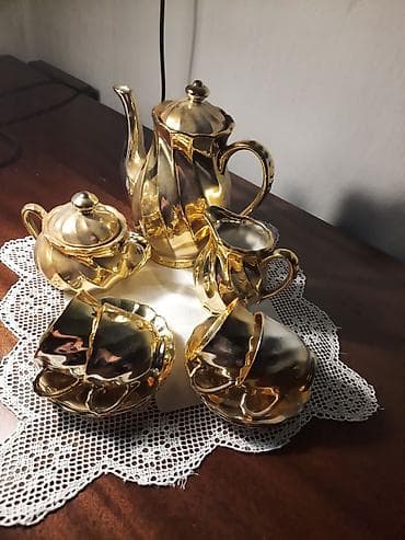 Чайно-кофейный набор с золотистым глянцевым покрытием Состав