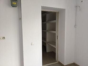 сдаю гараж бишкек: Продается светлое помещение с панорамными окнами, подойдёт как и в — 10