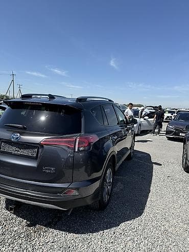 bmw 1000rr: Toyota RAV4: 2018 г., Гибрид, Кроссовер — 5