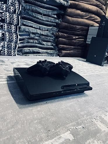 Игровая консоль Sony PlayStation 3 Slim (чёрная) Комплектация: -