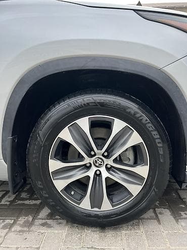 электромотоцикл для детей: Toyota Highlander: 2022 г., 2.5 л, Автомат, Гибрид, Кроссовер — 6