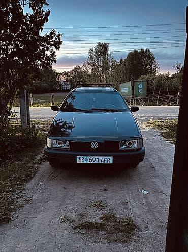 Продажа авто: Volkswagen Passat: 1990 г., 1.8 л, Механика, Бензин, Универсал — 5
