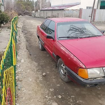 кассеты аудио: Audi 100: 1986 г., 1.8 л, Ручные, Бензин, Седан — 3