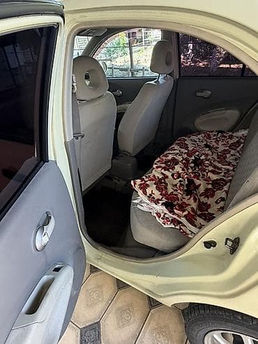 mini cooper: Nissan March: 2002 г., 1.3 л, Автомат, Бензин, Хэтчбэк — 6