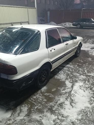 bmw 2002: Mitsubishi Galant: 1989 г., 2 л, Механика, Седан — 5