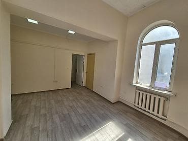 сдаю кобинет: Сдаю офис 21м2 Байтик баатыра 29а Доступ 24 /7 2 этаж Комм услуги — 6