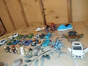 rey ben: Набор игрушек для мальчиков: мини‑фигурки и машинки Состав: - 8 — 5