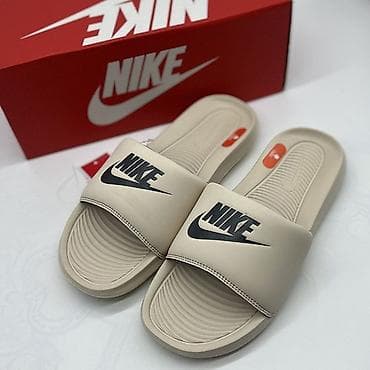 шлепки найк: NIKE Benassi – легкие шлепанцы-сланцы для повседневной носки и отдыха — 9