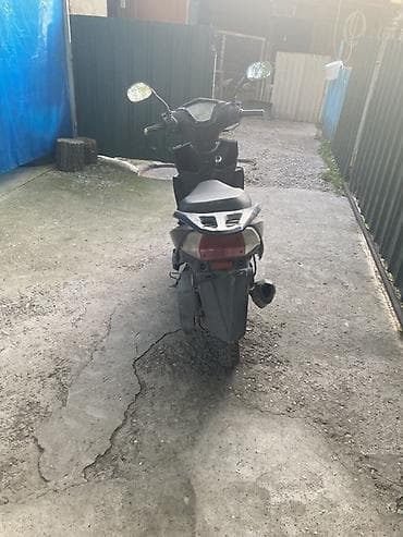 ремень скутер: Скутер 150см³ (бензиновый), черный Описание: - Городской скутер с — 6