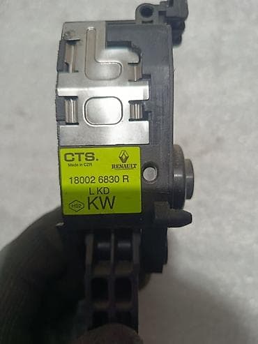 прибор степ: Педаль акселератора в сборе (электронная, «e-gas») для Renault. - — 4