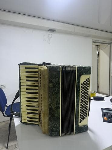 Срочно Аккордеон сатылат баардыгы иштейт настройка болгон