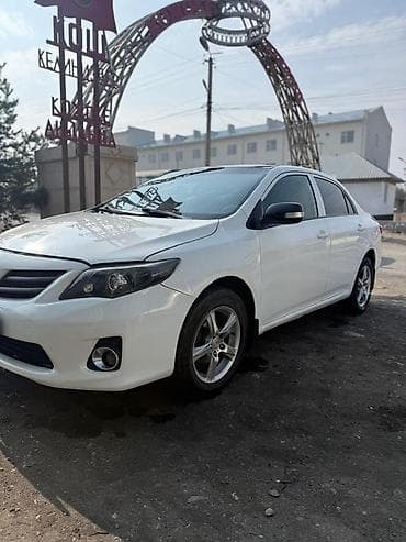 volvo ref: Toyota Corolla: 2013 г., 1.6 л, Автомат, Бензин, Седан — 1