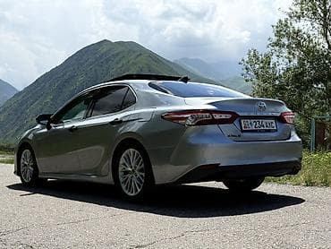 corolla s: Toyota Camry: 2019 г., 2.5 л, Автомат, Бензин, Седан — 10