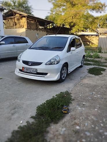 Honda Fit: 2003 г., 1.5 л, Автомат, Бензин, Хэтчбэк