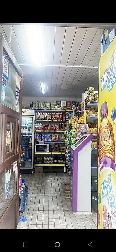 Кыймылсыз мүлк: 4-й мкр Продается действующий продуктовый магазин Площадь: 30м2 — 8