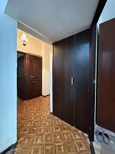 osh flat: 3 комнаты, 95 м², 8 мкр 105 серия, 1 этаж, Косметический ремонт — 3