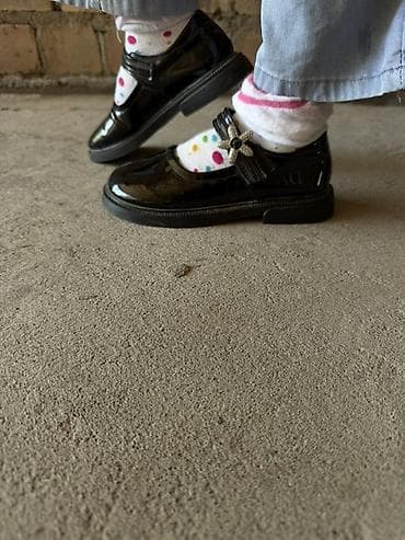 для школы: Детские туфли Mary Jane - Цвет: черный, лаковая поверхность с высоким — 3