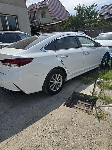Hyundai Sonata: 2021 г., 2 л, Автомат, Газ, Седан — 2