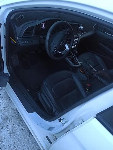 ниссан примера: Hyundai Avante: 2019 г., 1.6 л, Автомат, Бензин, Седан — 6