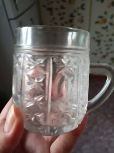 продаю или меняю обмен: Продаю или обмен на ДР посуду или на др фужеры стаканы, имеется — 1