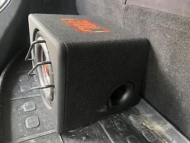 android auto: Сабвуфер почти новый JBL в корпусе с фазоинвертором и встроенным — 2