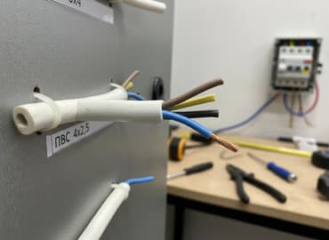 ПВС кабель, 2,5 мм, Количество жил: 4 at lalafo.kg ПВС кабель, 2,5 мм, Количество жил: 4