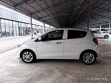 v klass: Chevrolet Spark: 2020 г., 1 л, Автомат, Бензин, Хэтчбэк — 1