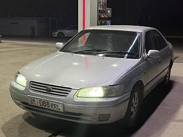 Toyota Camry: 1997 г., 2.2 л, Автомат, Газ, Седан