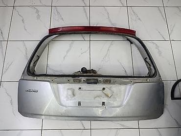 Крышка багажника Subaru