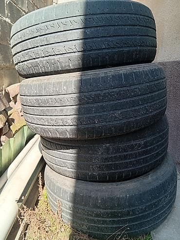 Комплект из 4 автомобильных шин. Характеристики: - Размер: 265/60 R18