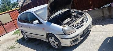 almer: Nissan Almera Tino: 2001 г. — 3